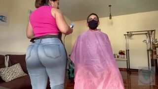 Delicious Cream Pie For Big Ass Hairdresser !